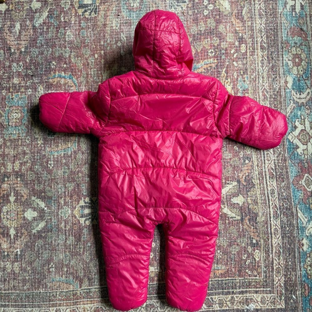 Ugg Baby 6-12 months Cozy Pink Kids One Piece Snowsuit - Picture 8 of 8